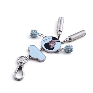 Llavero Metálico de Color Azul Claro con Colgante, Fabricación China Exclusiva para Clubes de Fans de Star Support - Product Image 6