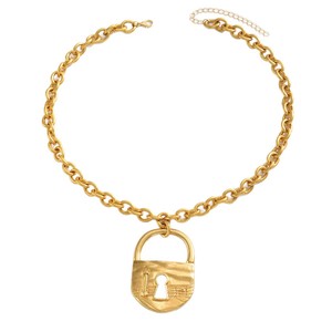 Collana con Ciondolo a Lucchetto Placcato Oro Antico, Design a Rilievo, Catena Spessa in Metallo per Donne, Pronta Consegna Diretta dalla Fabbrica - Product Image 3