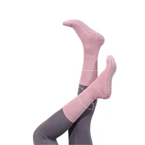 Cmax Anti-Slip Sports Breathable Professional Pilates Socks Custom Logo Wholesale pear proof Yoga Socks