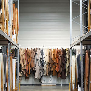 หัวเข็มขัดทองเหลืองสำหรับกางเกง <span class=keywords><strong>MCM</strong></span> เครื่องประดับผู้ชาย ผู้หญิง ขายส่ง แฟชั่นทันสมัย ชุดเดรสเล็กๆ สไตล์เฉพาะตัว เข็มขัดชายหญิง - Product Image 4