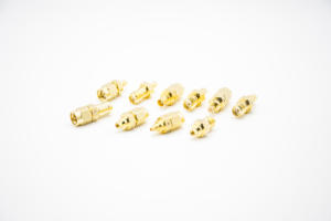 Conector hembra RP de mamparo frontal recto chapado en oro de 50 ohmios para cable RG316 - Product Image 5