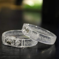 Bracelet lumineux en acrylique, bracelet LED clignotant, logo imprimé personnalisable, parfait pour les concerts en plein air, les fêtes, la course nocturne
