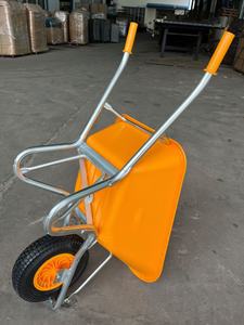 Brouette <span class=keywords><strong>Altrad</strong></span> Belle Warrior Landscape avec bac en plastique HDPE robuste de 100 L, pneu anti-crevaison à crampons pour usage intensif - Product Image 6