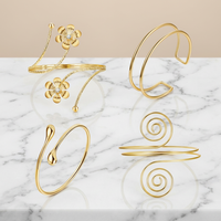 Vegolita Lot de 4 Bracelets Manchette de Bras Supérieur en Laiton Plaqué Or pour Femme, Ouverts et Ajustables, Style Minimaliste en Spirale G-A