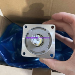   มอเตอร์เซอร์โว AC รุ่น R88M-1M40030T-BS2 400W 3000 รอบต่อนาที IP67 สำหรับระบบอัตโนมัติทางอุตสาหกรรม - Product Image 3