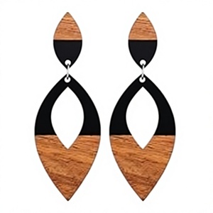 Boucles d'oreilles créoles géométriques élégantes en bois, design unique en U marron, bijoux de luxe tendance et de qualité pour femme, idéales pour les soirées - Product Image 2