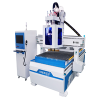Machine de fraisage CNC pour la fabrication de portes d'armoires de cuisine à vendre