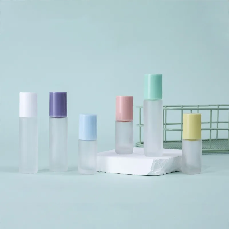 Kosmetik verpackung 5ml 10ml Massage ätherisches Öl Parfüm Farbe Kunststoff deckel transparent Milchglas Roller flasche