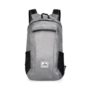 Venta al por mayor impermeable ligero logotipo personalizado Casual deportes escuela plegable bolsa de viaje mochilas para hombres mujeres - Product Image 6