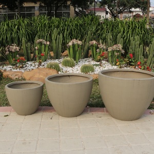 ชุดกระถางดอกไม้ไฟเบอร์กลาสแบบโมเดิร์นราคาประหยัด ปรับแต่งได้ มีรูระบายน้ำ เป็นมิตรกับสิ่งแวดล้อม ทนทาน น้ำหนักเบา ใช้ได้ทั้งภายในและภายนอกอาคาร - Product Image 6