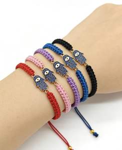 LC20260272 Bracelet artisanal en macramé tressé réglable pour femmes et hommes, motif œil bleu et main de Hamsa, vente en gros - Product Image 1