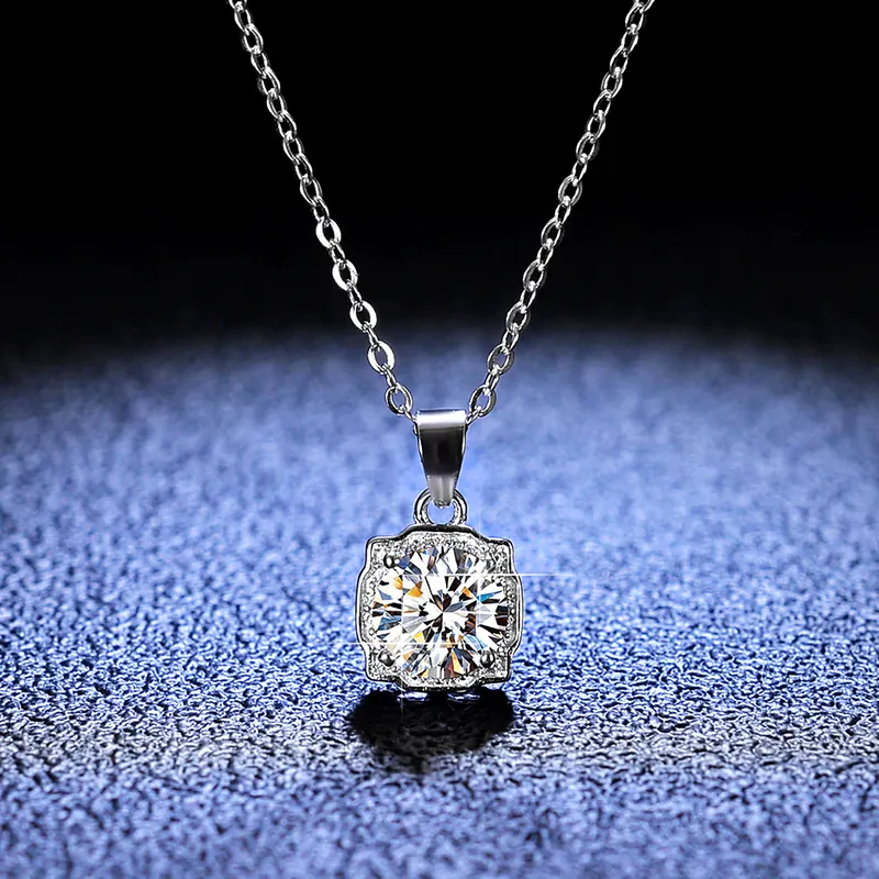 Personal custom Factory Design classico VVS D Moissanite ciondolo 925 in argento Sterling catena taglio rotondo 1ct collana di fidanzamento