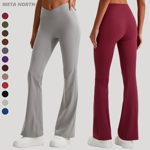 Leggings acampanados <span class=keywords><strong>con</strong></span> cintura en V de marca privada, bajo MOQ, sin costura frontal, sin efecto camel toe, transpirables, de secado rápido, ligeros, pantalones acampanados en forma de V - Product Image 1