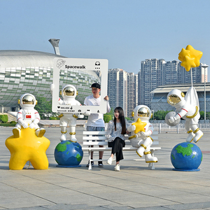 701 Spacewalk astronauta elemento estatua interactiva cómoda obra de arte 3D urbana al aire libre para la calle de ocio público de la Plaza de la ciudad - Product Image 2