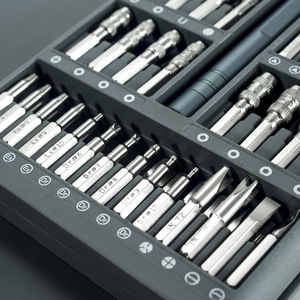 ชุดไขควงซ่อมโทรศัพท์มือถือ Weeks 118 in 1 ผลิตจากเหล็กโครเมียมวาเนเดียม ด้ามจับอะลูมิเนียมแม่เหล็ก ชุดเครื่องมือ - Product Image 1