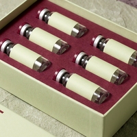 Boîte rigide personnalisée avec couvercle et base verts pour 6 flacons de peptides, impression offset sur éponge