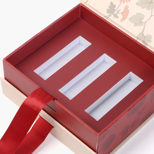 Scatola Regalo Magnetica a Forma di Libro Personalizzata con Motivo Floreale Francese in Rilievo, Inserti in Carta e Confezione in <span class=keywords><strong>Cartone</strong></span> con Inchiostro di Soia - Product Image 2