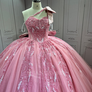Robe de bal Quinceañera Lsmu187 rose poudré, longueur ras du sol, traîne chapelle, en satin moderne, imprimé pailleté, décolleté cœur, taille naturelle, pour soirée - Product Image 3