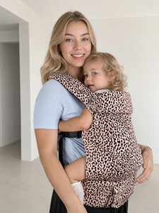 Porte-bébé Premium à motif léopard rose, porte-bébé souple et structuré pour nourrissons avec design personnalisé - Product Image 5