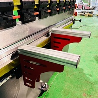Presse plieuse CNC entièrement automatique à commande facile WC67K 63T 2500mm pour tôles, aluminium et pompes de moteur