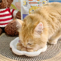 Friandises lyophilisées pour chats en forme de petits pains vapeur, saines et riches en protéines