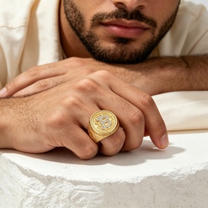 Anillo de Acero Inoxidable con Símbolo Monetario Chapado en Oro de 18K, Resistente al Agua y al Deslustre, para Hombre, Venta al Por Mayor - Product Image 6
