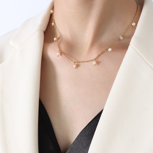 สร้อยคอโชคเกอร์ไข่มุกน้ำจืดแท้ ชุบทอง 18K PVD บนสแตนเลสสตีล |   กันน้ำ ป้องกันการแพ้ และไม่ซีดจาง - Product Image 3