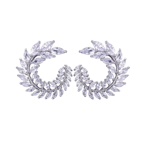 Pendientes de Aro de Plata 925 Bañados en Oro Blanco con Cristales para Mujer, Joyería Romántica para Boda, Diseño de Hoja con Diamantes de Imitación y Engaste de Garra - Product Image 1