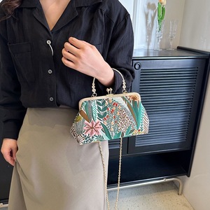 Evening Bag Frame Shape Embroidered Floral Print Women's Handbag Crossbody Shoulder Bag High Quality Summer 2023 - Product Image 4