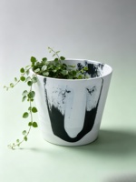 Pot de fleurs en plastique abstrait noir et blanc, pot décoratif moderne pour plantes d'intérieur, décoration de table à la maison