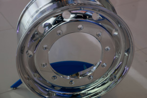 ผู้ผลิตปลอมแปลงสำหรับรถกึ่ง Truck5.5x16สำหรับ650-16 750-16ล้อรถบรรทุกอลูมิเนียมโครเมี่ยมเชิงพาณิชย์ - Product Image 4