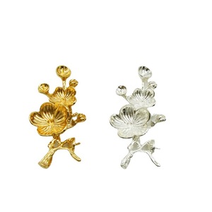 Pendentif en forme de branche de fleur de prunier en cuivre de style antique, 49x28mm, pour la fabrication de colliers, accessoires de bijoux plaqués or et argent - Product Image 4