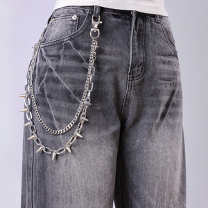 Cadena de cintura Yueli de varias capas con púas de aleación, accesorio de estilo hip hop para jeans, para hombre, uso diario. - Product Image 1