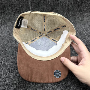 Casquette <span class=keywords><strong>de</strong></span> camionneur en suè<span class=keywords><strong>de</strong></span> et maille unie, design personnalisé avec étiquette suspendue, haute qualité, vente en gros, pour sports <span class=keywords><strong>de</strong></span> plein air, mode urbaine, casquette <span class=keywords><strong>de</strong></span> sport rayée - Product Image 4