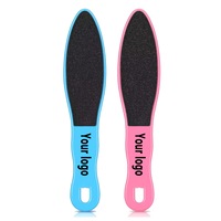 Râpe à pieds incurvée avec poignée ergonomique, outil professionnel de soin des pieds, éliminateur efficace de cuticules pour peaux sèches et rugueuses