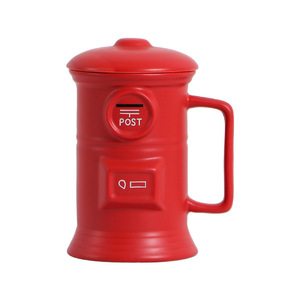 Grande tasse à café en céramique de 500 ml au design rétro de boîte aux lettres avec couvercle – Mug amusant en forme de boîte aux lettres pour boissons et lait, idéal pour la rentrée scolaire - Product Image 1