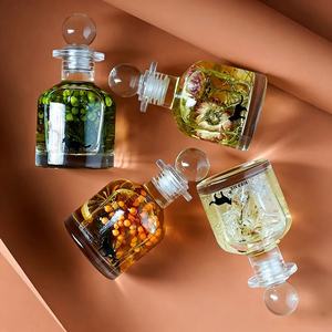 Auto-Innenraum-Dekorationsgeschenk Fahrzeug-Lufterfrischer Auto-Aroma-Flasche Auto-Diffusor-Flasche mit Rundem Deckel - Product Image 2