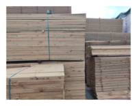 Bois traité en pin directement en usine pour villas