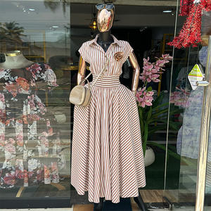 Abito Midi a Maniche Corte a Righe con Colletto Allacciato Elegante e Dolce, Nuova Collezione Primavera <span class=keywords><strong>Donna</strong></span>, Taglie S-2XL, Vendita all'Ingrosso Europa America - Product Image 1