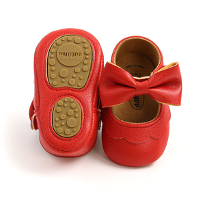 Nouvelles chaussures pour bébé en cuir dur antidérapant à la mode 2022 avec nœud et fleur - Product Image 2