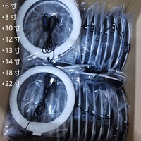 Vente en gros de lampes annulaires LED pour vidéo de 10'', 12'', 13'', 14'', 18'', 22'' avec support de téléphone et télécommande pour le maquillage, YouTube, studio photo