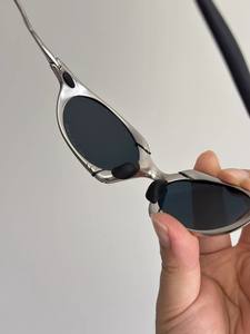 Styles futuristes Protection Uv400 Monture en alliage de zinc Hommes Femmes Enveloppant Sports de plein air Cyclisme Lunettes de soleil Lunettes de soleil Romeo - Product Image 5