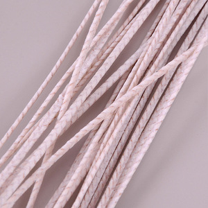 Stoppini per Candele in Cotone Pre-Imbottigliati HTP CD 6 14 18 di Alta Qualità, Senza Piombo, per la Realizzazione di Candele in Cera di Soia - Product Image 4