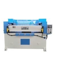 Machine de découpe à plat hydraulique automatique à 4 colonnes pour plastique, avec tête de découpe de précision