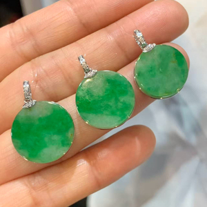 Pendentifs en or 18 carats avec jade naturel de qualité supérieure et fermoir incrusté de diamants, bijoux de luxe légers pour femmes, cadeaux, vente en gros - Product Image 3