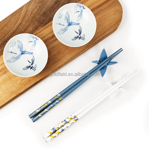 Juego de Palillos de Madera Ecológicos y Saludables, Plato de Cerámica y Reposapalillos de <span class=keywords><strong>Melamina</strong></span> con Diseño de Grulla, en Caja de Regalo - Product Image 4