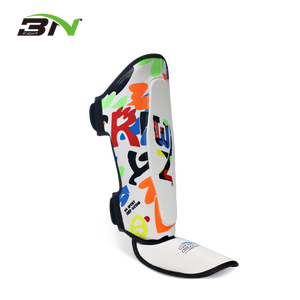 <span class=keywords><strong>Protège</strong></span>-tibias pour enfants en gros, <span class=keywords><strong>protège</strong></span>-tibias personnalisés en cuir PU, MMA, kickboxing, protection des jambes et des pieds, structure de <span class=keywords><strong>protège</strong></span>-tibias de <span class=keywords><strong>boxe</strong></span> - Product Image 4