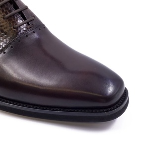 Chaussures de mariage pour hommes en cuir véritable marron, faites à la main, de haute qualité, avec motif tissé en relief, confortables, à lacets, pour l'automne, logo personnalisé léger - Product Image 6