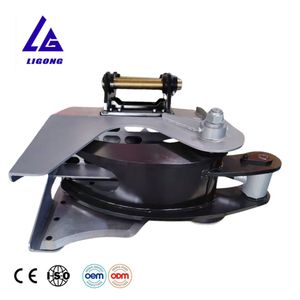 Cisaille hydraulique pour arbres de 3 à 7 tonnes avec lame pour le contrôle de la végétation en bordure de route et le défrichement des lignes de délimitation de terrain - Product Image 2