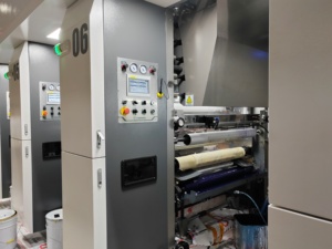 Máquina <span class=keywords><strong>de</strong></span> Impresión Rotograbado <span class=keywords><strong>de</strong></span> Alta Velocidad con Eje Electrónico Serie Allwell-Honor <span class=keywords><strong>de</strong></span> Registro Preciso - Product Image 2